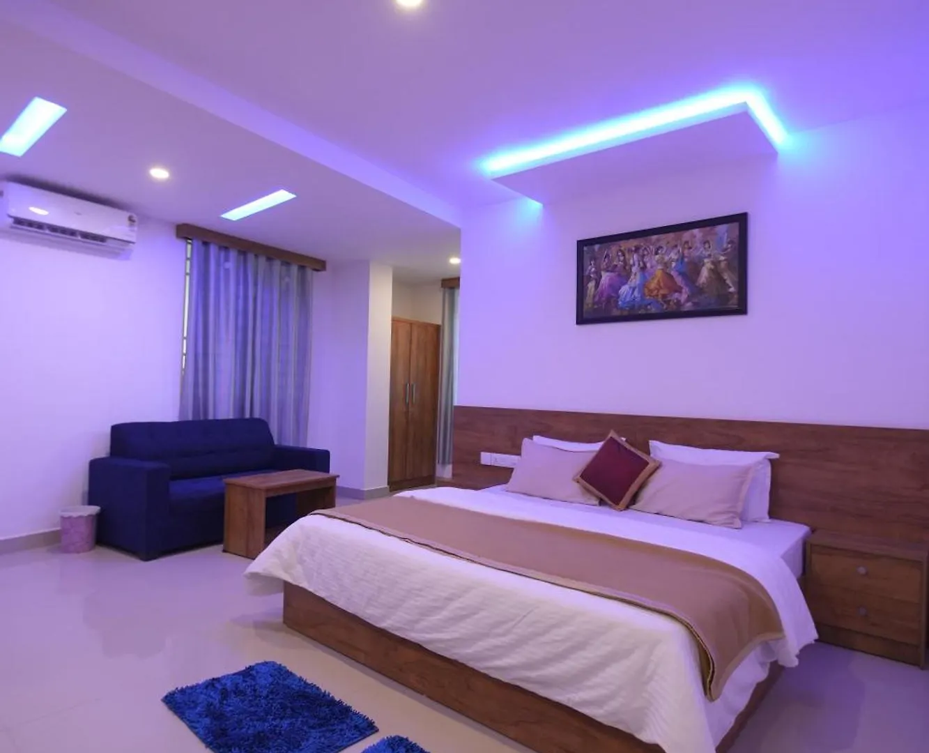 Hotel Queen-C Inn Mananthavady